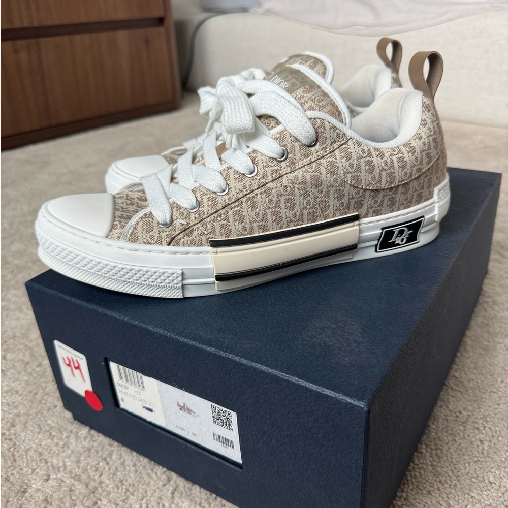 Dior Tan and White Sneakers Classic Low-Top Design